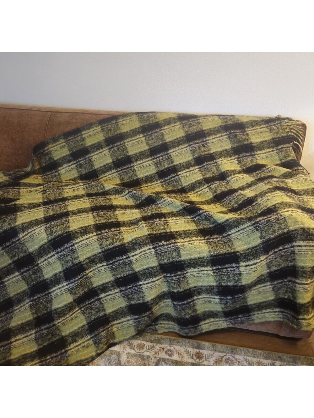 Vtg Donegal Design @ Hemmings Hand Woven Irish Throw 70% Mohair 30% Wool 86x62